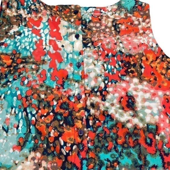 𝅺olive & Oak multi color abstract tank top with button open back - Picture 8 of 9